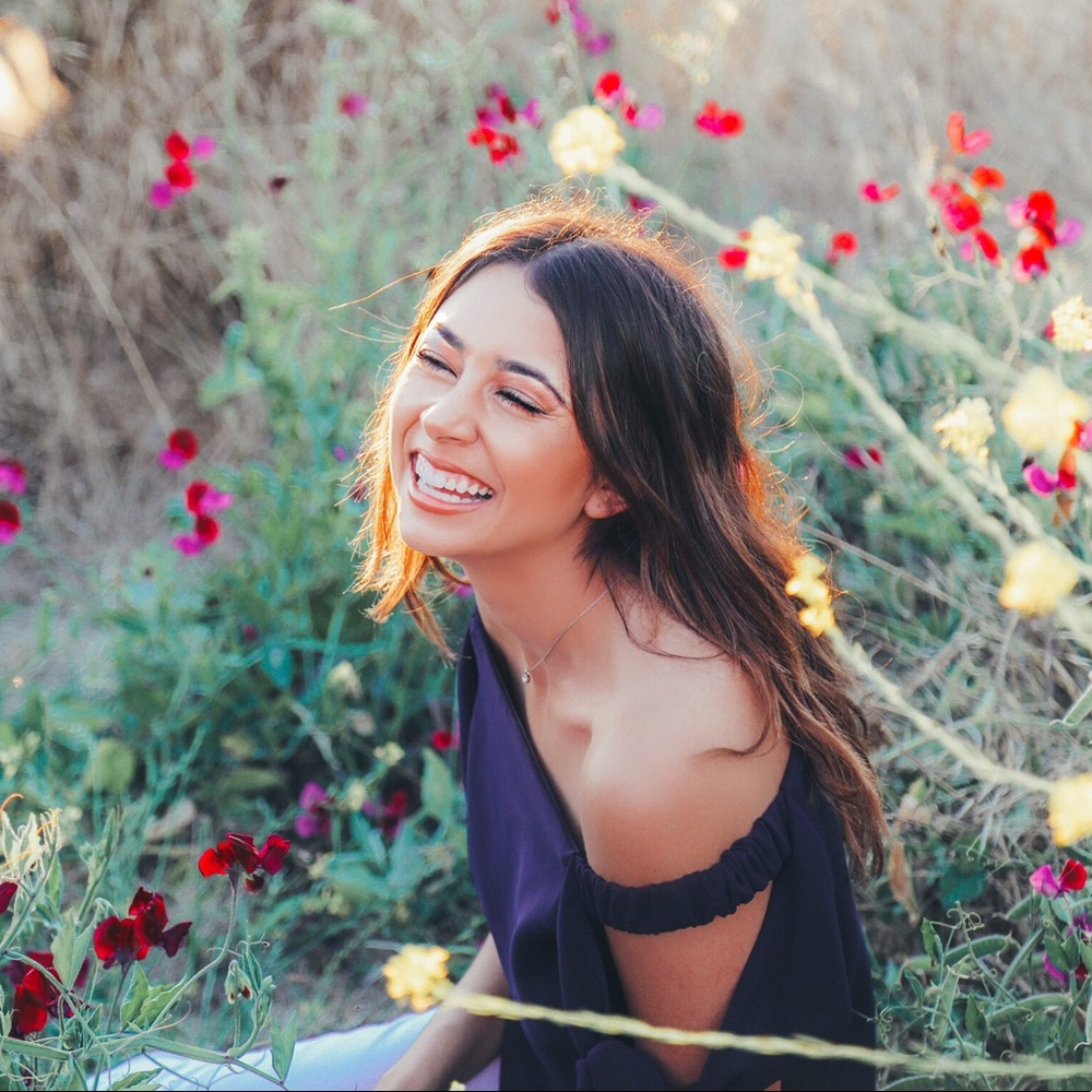 Meet your Posher, Ava